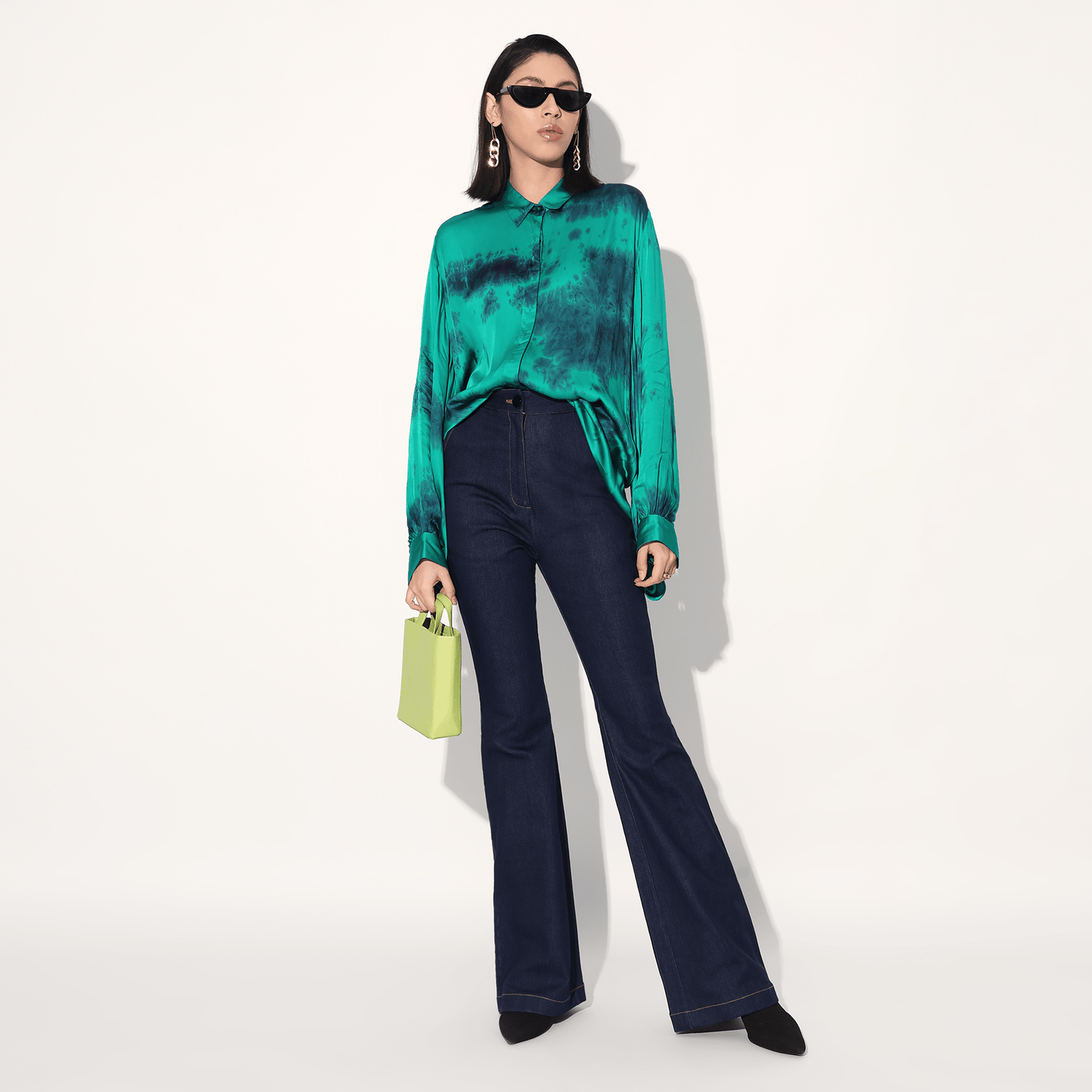 GREEN