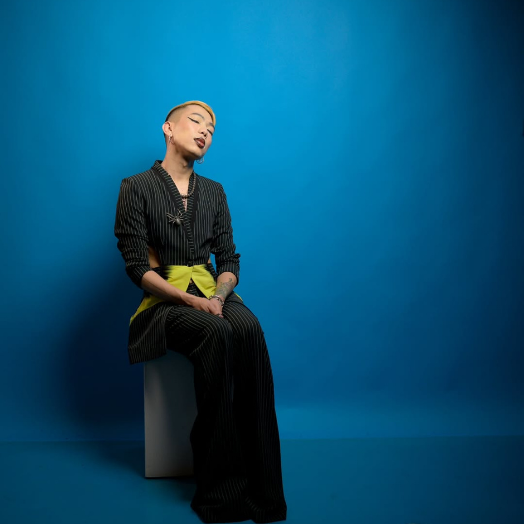 JOHN IN COSMIC CUT AWAY PANT SUIT