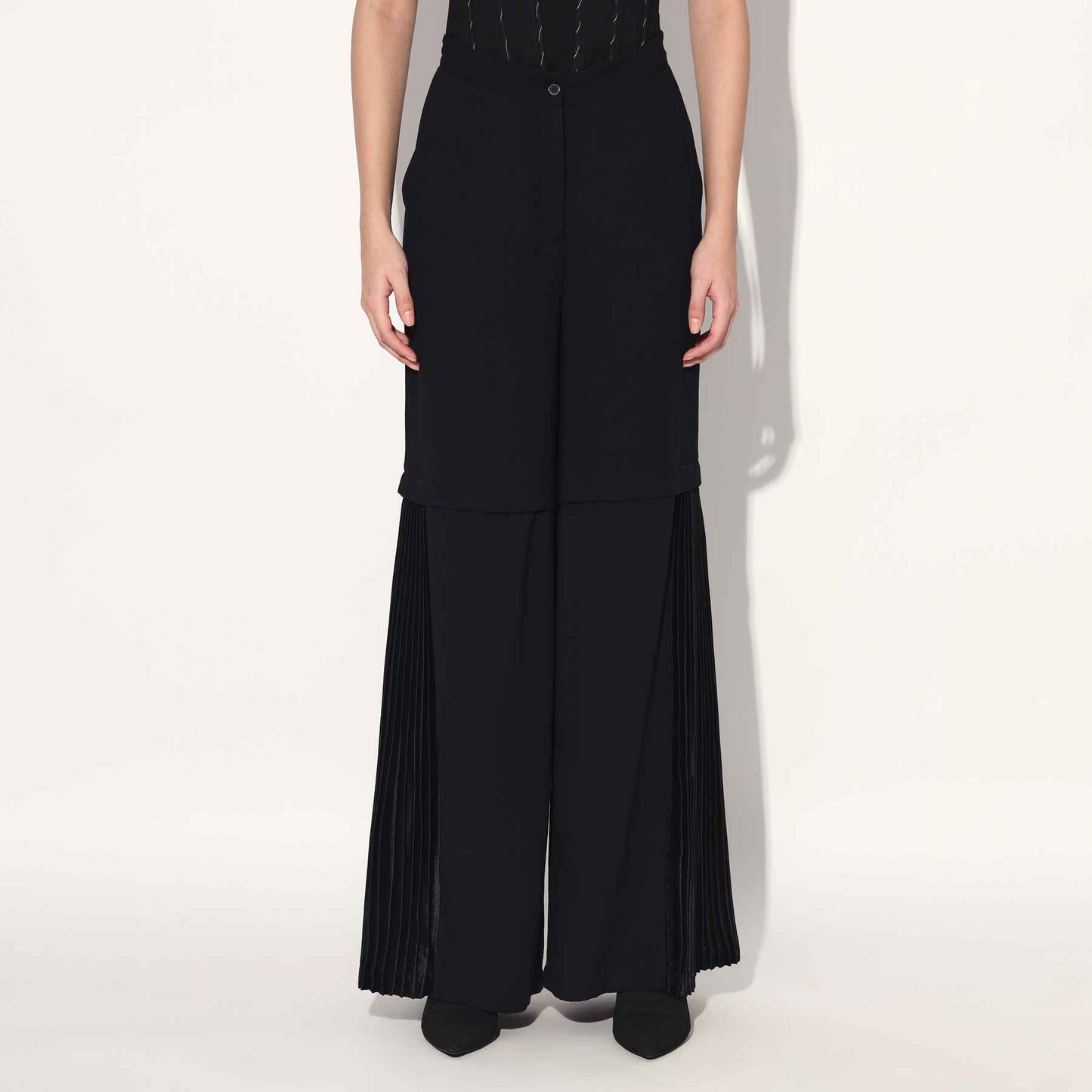 ASUKA PLEATED PANTS