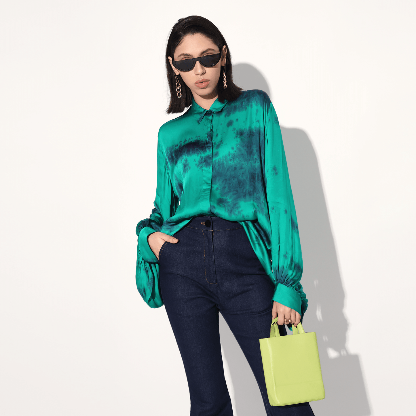 GREEN