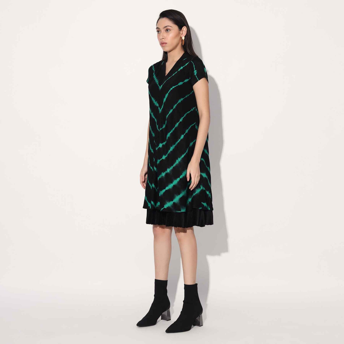 BLACK/GREEN