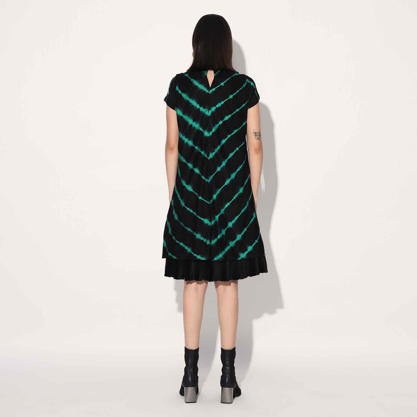 BLACK/GREEN