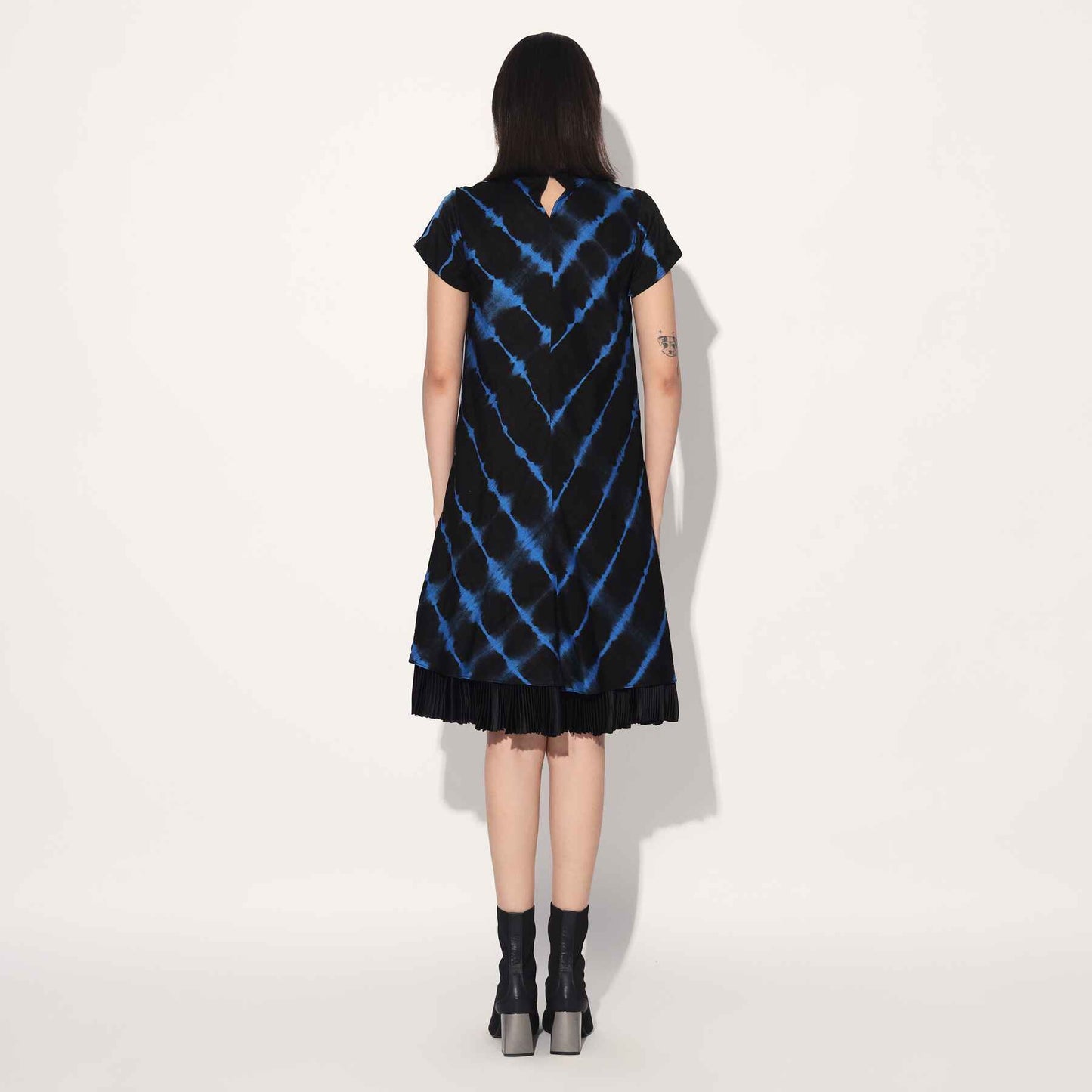 BLACK/BLUE