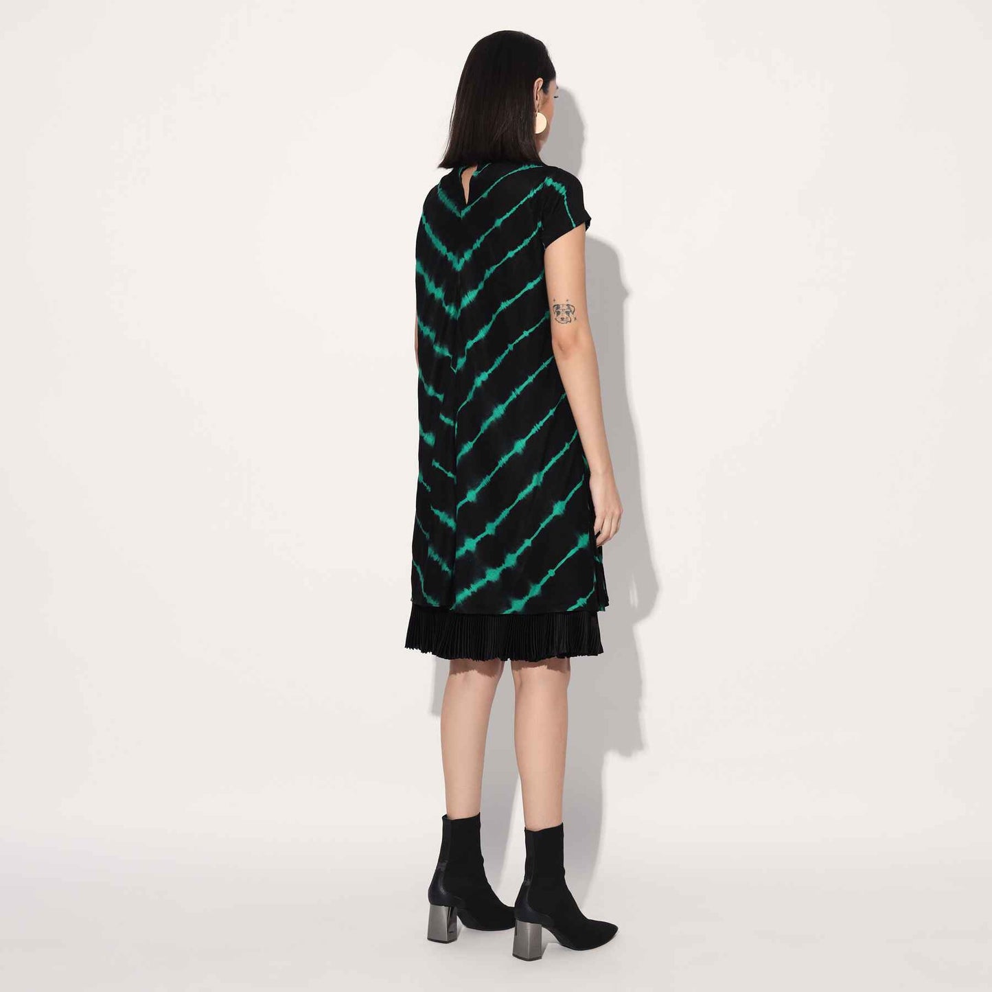 BLACK/GREEN