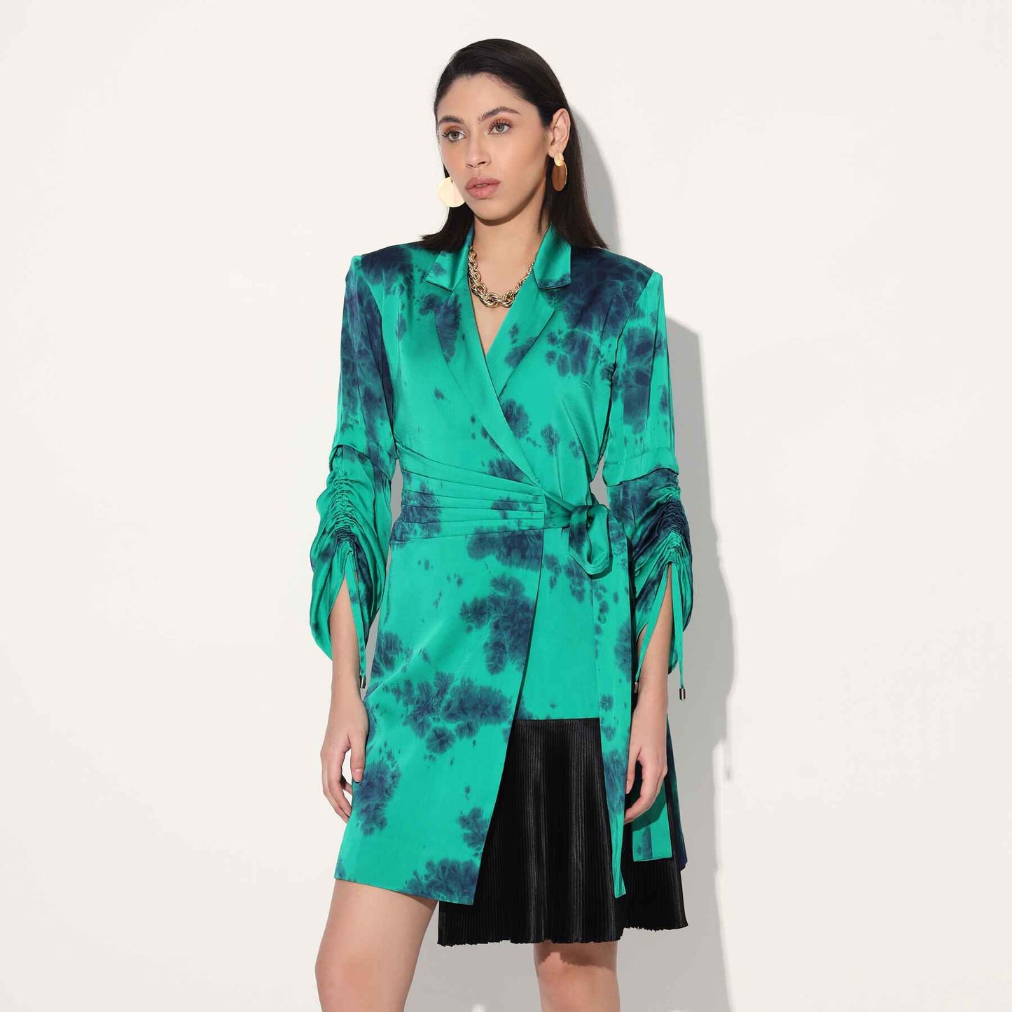 GREEN