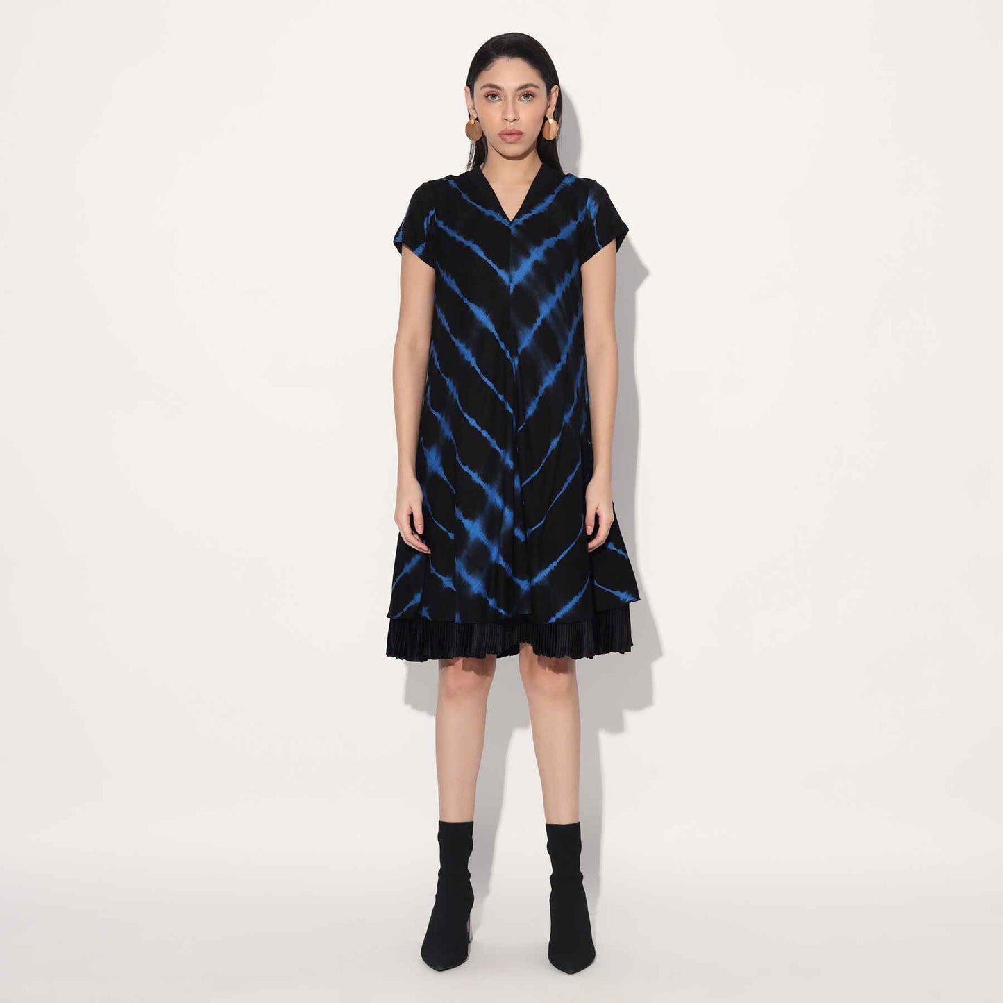BLACK/BLUE